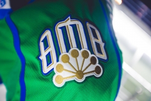 b0xpO03l6uQ.thumb.jpg.54d9cd98ce62dc6d5d