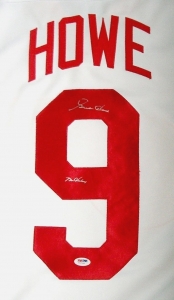 GORDIE-HOWE-9-Autographed-Detroit-Red-Wings-NHL.jpg