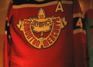58d035b152b06_1952EdmontonMercuryssweater.thumb.jpg.ff0240818051f95c79405ca133966484.jpg