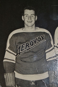 220px-Herb_Dickenson_Aerovox.thumb.jpg.565d4c7f84a8d4bc2929a3ce410f4cd9.jpg