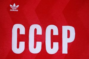 59f0890b2c0dd_ussrjersey.thumb.jpg.acab2e2dd6e8d99ddbccab178967ec97.jpg