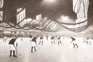 800px-victoria-rink-1893.0.thumb.jpg.b3856dfac6ce9778236131b3c91cdd4d.jpg